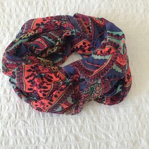 Women’s Infinity Scarf